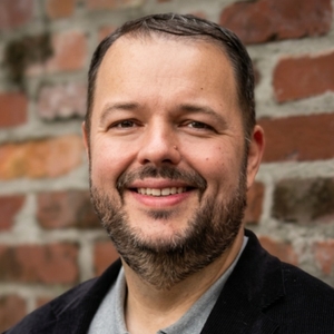 Advisor Image